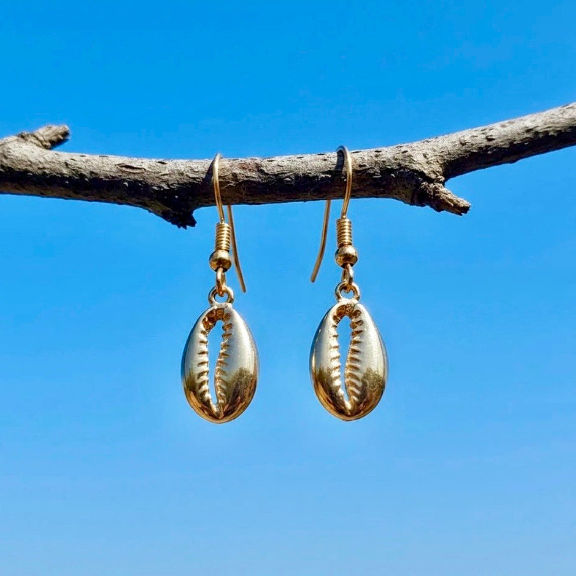 Schelpoorbellen in goud roestvrij staal