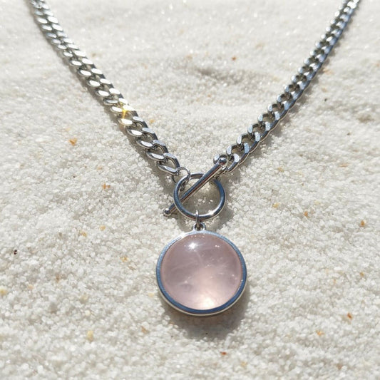 Collectie zilveren roestvrijstalen schakelkettingen met edelsteen