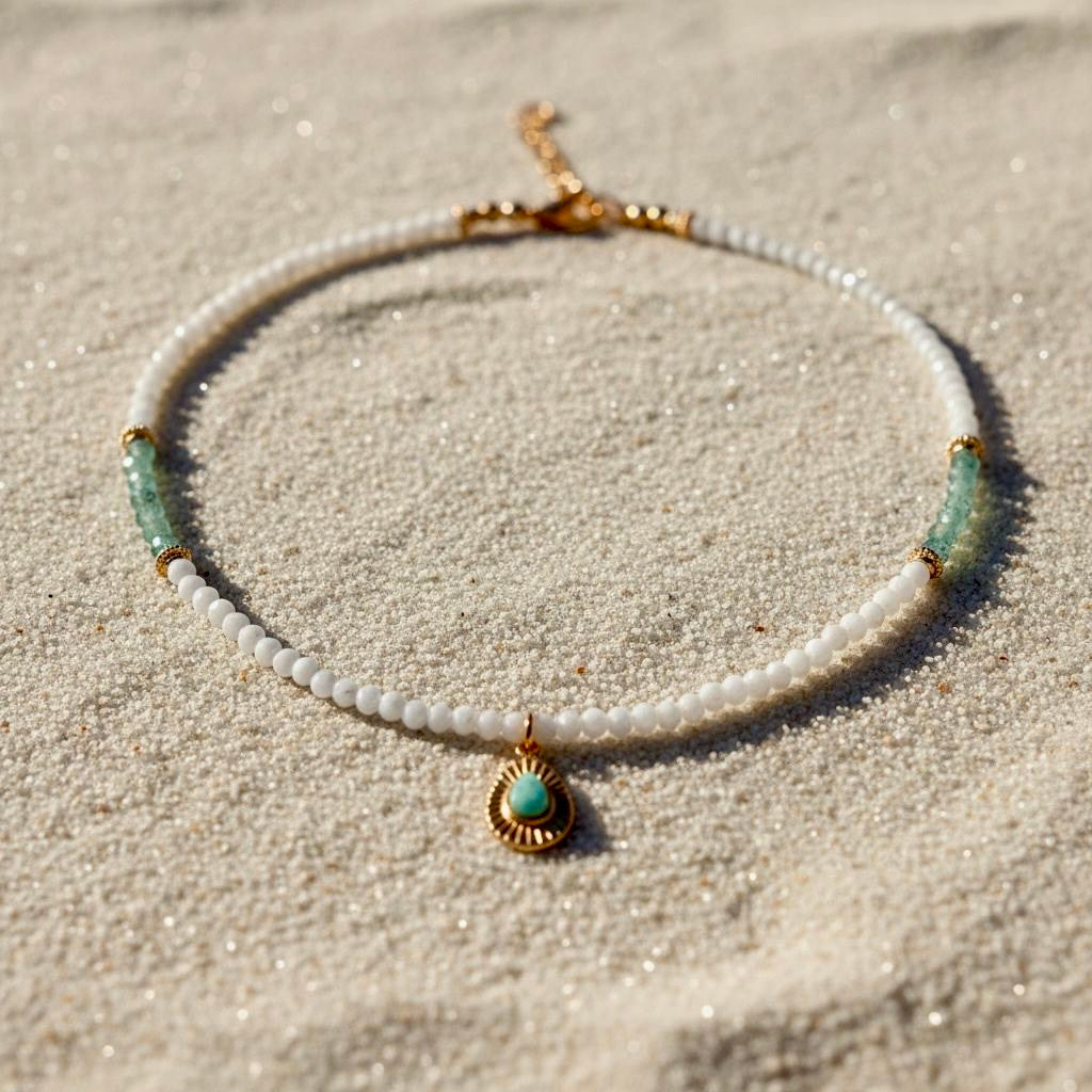 Ketting van maansteen, kyaniet en hanger met amazoniet