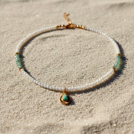 Ketting van maansteen, kyaniet en hanger met amazoniet