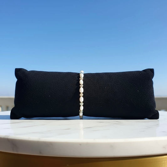 Armband van zoetwaterparels en opaal