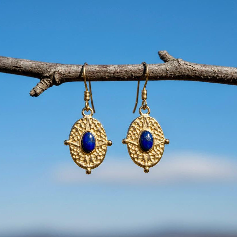 Collectie vergulde roestvrijstalen oorbellen met edelstenen