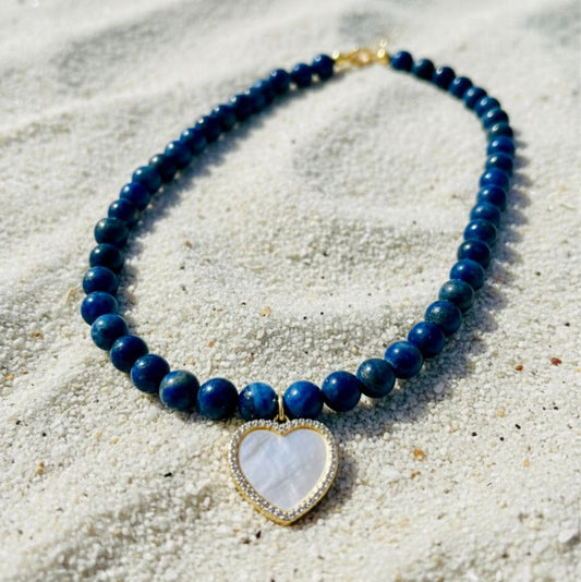 Ketting van lapis lazuli met verguld hart met schelp