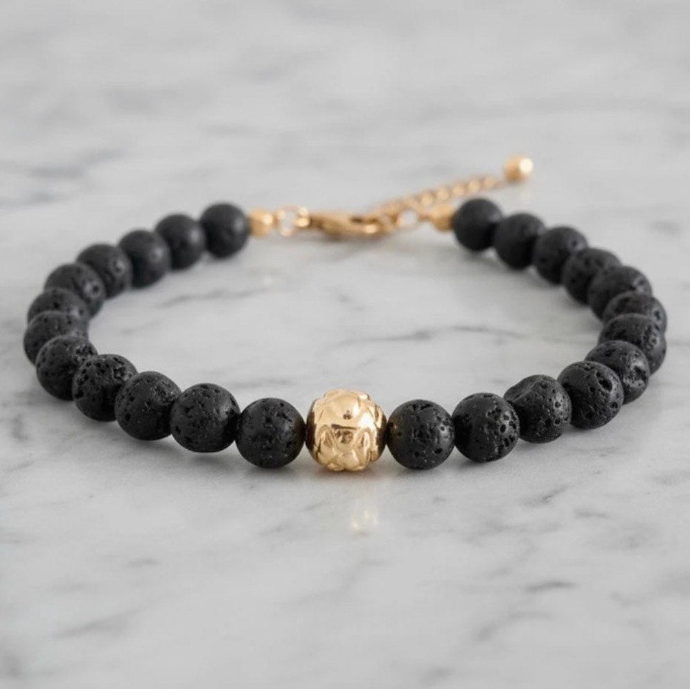 Kralenarmband van lavasteen