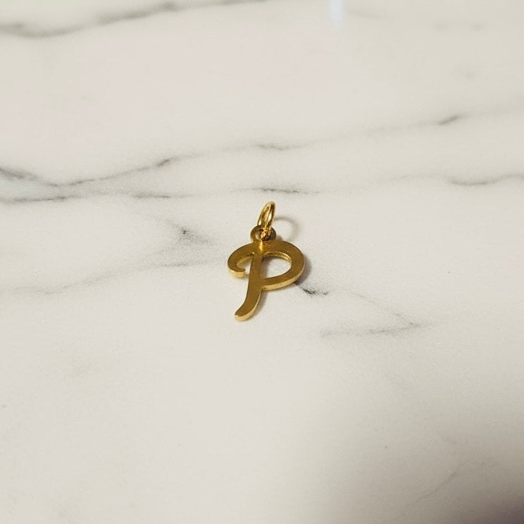 Aquamarijn armband met gouden muntjes en letter