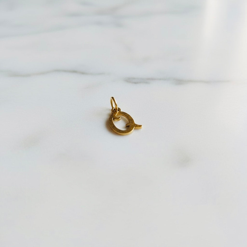 Aquamarijn armband met gouden muntjes en letter